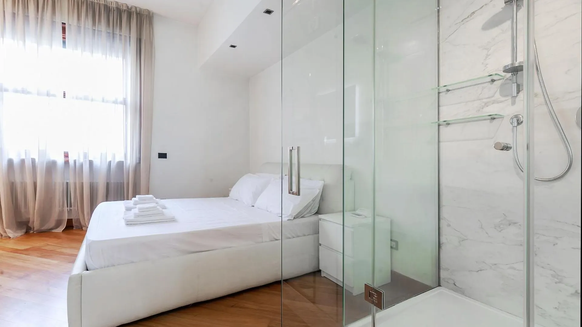 San Babila Luxury Suite - In The Heart Of Fashion Disctrict Milan