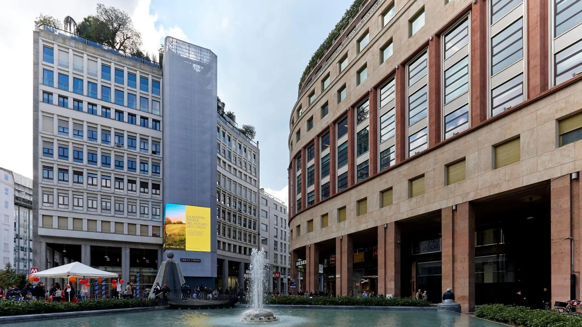 Apartment San Babila Luxury Suite - In The Heart Of Fashion Disctrict Milan